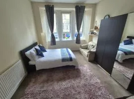 Cosy and Bright 3-bedroom flat
