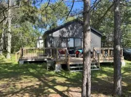 Lakefront Studio Cottage #8