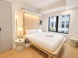 Luxurious studio in the Heart of Downtown