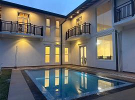Winsanda Boutique Bungalow with Heated Pool, Nuwara Eliya，位于努沃勒埃利耶的酒店