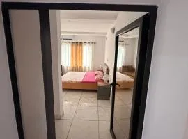 Comfortable Apartment in Cocody Angré Private Room & Local Host