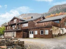 10 Bedroom Amazing Home In Ølen