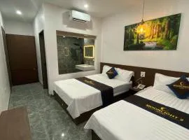 Moonknight 2Hotel