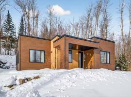 chalet de L'Eclat Mont tremblant，位于La Conception的酒店