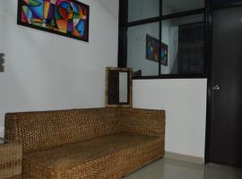 Hotel Reina Isabel，位于锡尔瓦尼亚的酒店