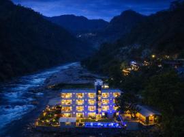 Tripli Hotels Sukritham，位于Narendranagar的酒店