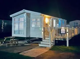 Calypso Hot Tub Breaks Tattershall Lakes Pet Friendly
