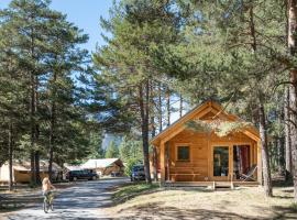 Huttopia La Clarée，位于Val-des-Prés的酒店