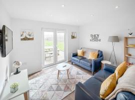 Primrose Lodge - Uk51602，位于Peel的酒店