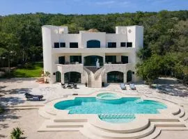 CISNE Luxury House