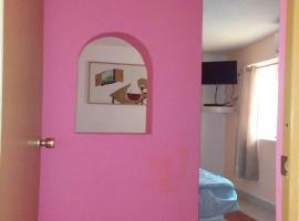 Motel Champoton sobre carretera frente al mar，位于钱波通的酒店