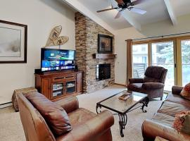 Timberline Condominiums 1 Bedroom Loft Standard Unit B3F，位于斯诺马斯村的酒店