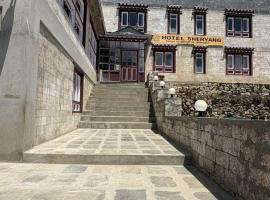 Hotel Sheryang,位于Namche的酒店