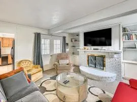 Group Getaway w/ Game Room, 3 Mi to Notre Dame