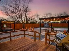 Designer Pickleball Hot Tub Basketball 10 minute walk to FIFA AT&T Globe Life and Choctaw Stadiums