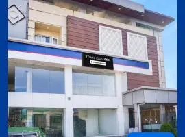 Townhouse Oak Silver City Chowk Formerly HW Residency