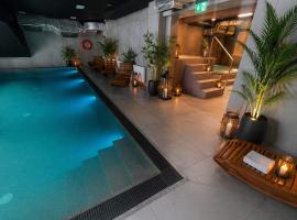 Aparthotel Jaszczurówka 33 Wellness&SPA，位于扎科帕内的酒店