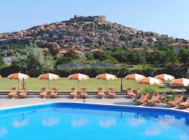 Hotel Delfinia，位于米西姆纳的酒店