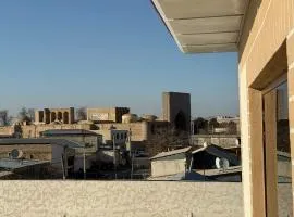 Mumtoz East Hotel