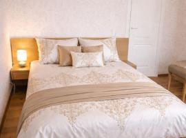 Apartamenti dzīvoklis Ogre.，位于奥格雷的酒店