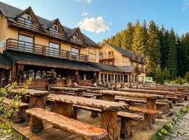 POARTA PADINA, statiunea Pestera-Padina, Bucegi