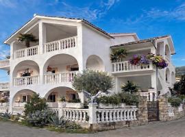 Apartmani Tamara，位于蒂瓦特的酒店