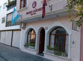 PASEO GüEMES HOTEL，位于萨尔塔的酒店