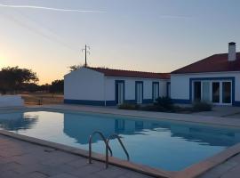 Monte Azul, Um Oásis No Alentejo，位于Vimieiro的酒店
