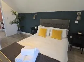 1 Bed Room Flat with sofa Bed, full kitchen
