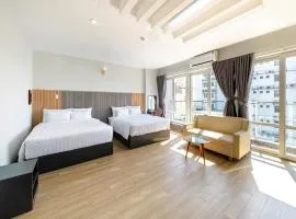 Hola Hotel