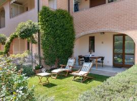 Residence Valle Fiorita，位于皮昂比诺的酒店