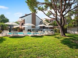 Villa La Palmetta，位于佩斯基耶拉博罗梅奥的酒店