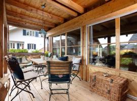 Ferienhaus Chalet Montfort，位于松托芬的酒店