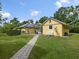 Holiday Home Holmsten - 250m to the fjord by Interhome