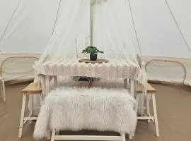 Tipi Jurte Zelt in der Seenplatte