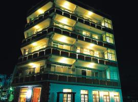 二鹿行馆，位于鹿港镇的酒店