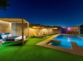 WaterWheel Villa by Fidalsa