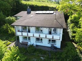 Rothaarsteig Ferienhaus，位于基希洪德姆的酒店