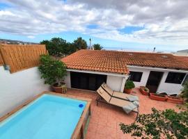 Villa Floti con vistas al mar，位于特尔德的酒店