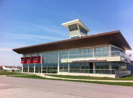 Lesnovo Airport Hotel，位于Lesnovo的酒店
