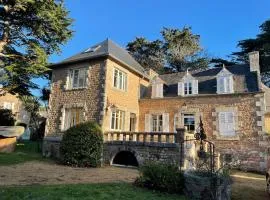 Magnifique Villa à 80m des plages