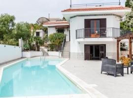 Villa Al Tramonto vista mare，位于利卡塔的酒店