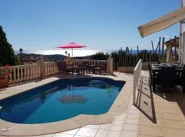 Villa with panoramic sea views