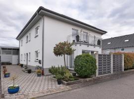 Fewo Am Otterbach，位于Jockgrim的酒店
