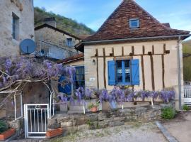 Gite au village 'L' Oustalou'，位于Corn的酒店
