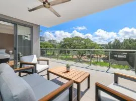 Waterfront Lagoon Suite 1 Bed Luxury Apartment