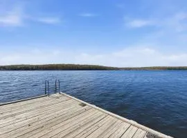 Quail Cove Pine Premium Lakefront Condo Boatslip