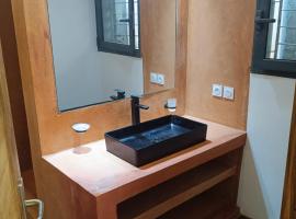 Résidence Swiss Bungalow Hibiscus，位于Mandriankeniheny的酒店