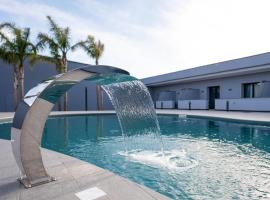 Hotel Art Village，位于卡索里亚的酒店