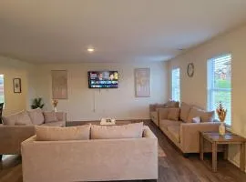 Heart of E-town 5BR Home